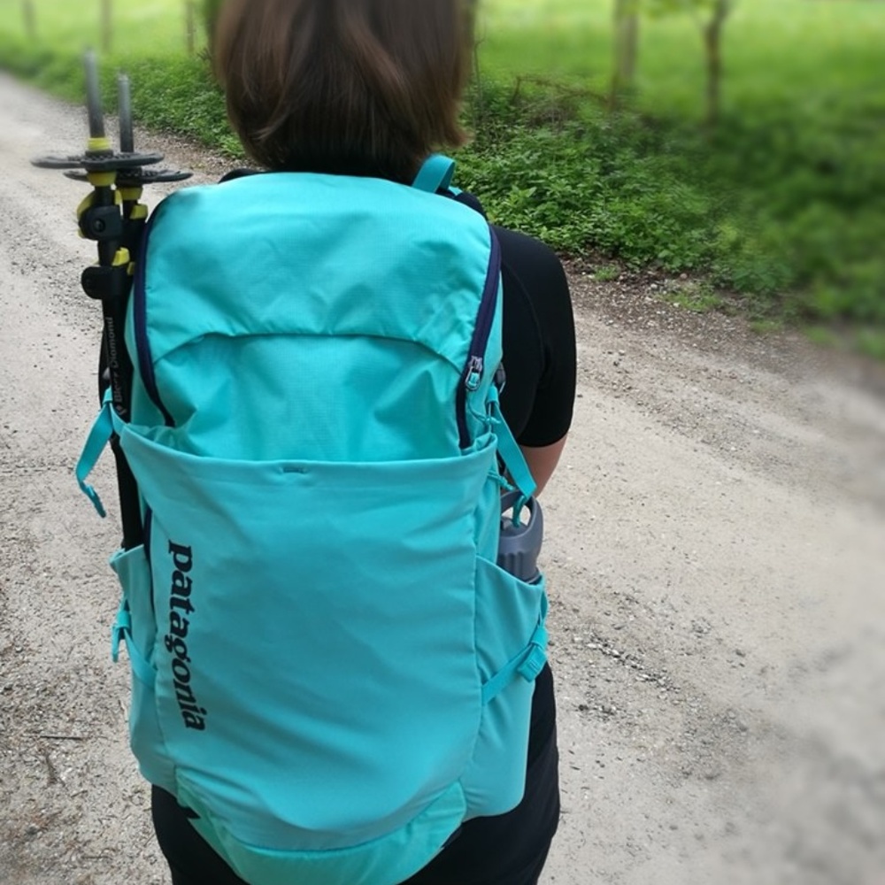 Patagonia Nine Trails Women's 26L Strait Blue NEW - Picture 6 of 8